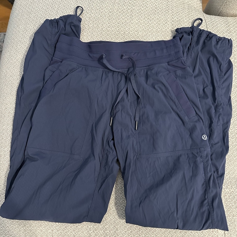 Blue lululemon joggers size 4